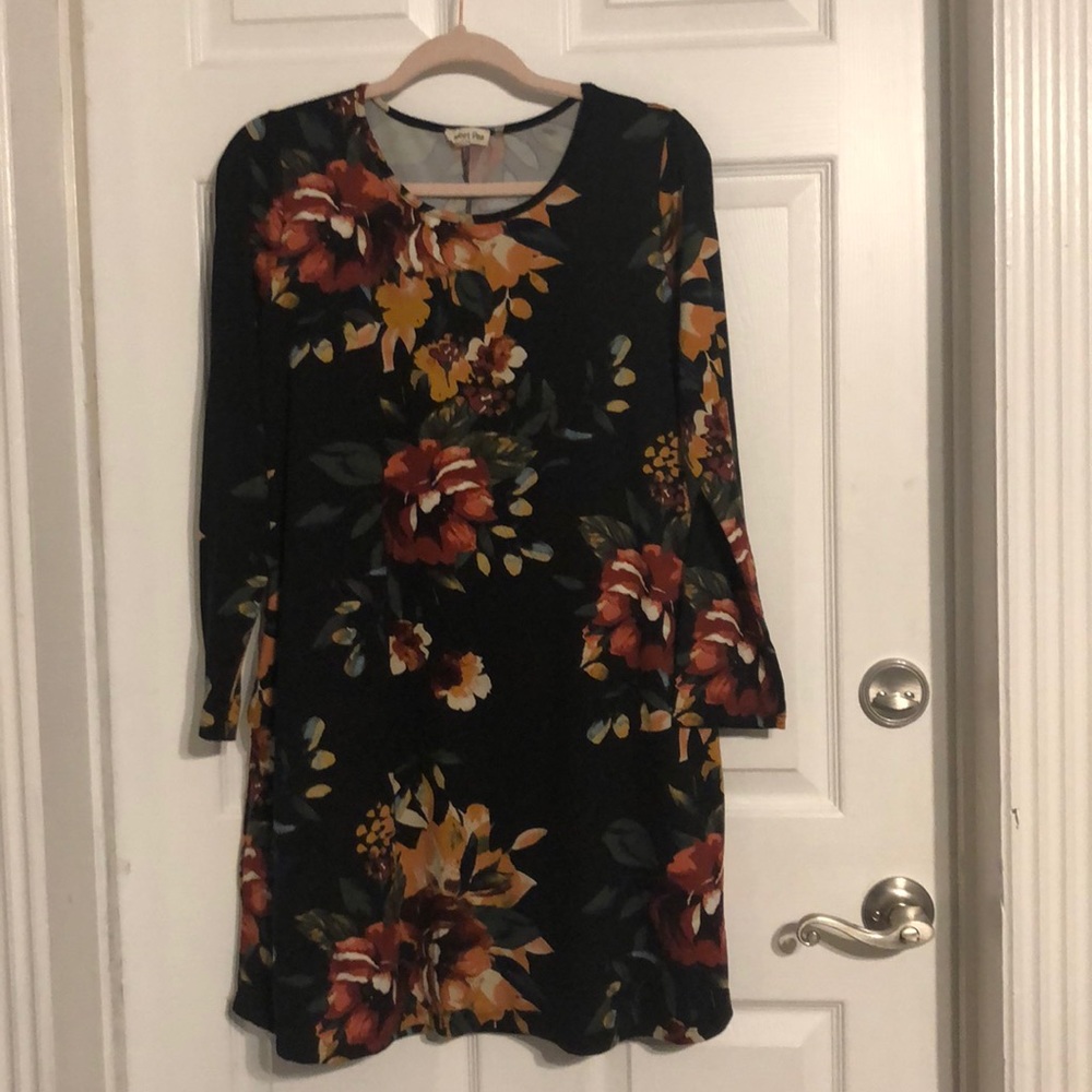 Floral long sleeve dress